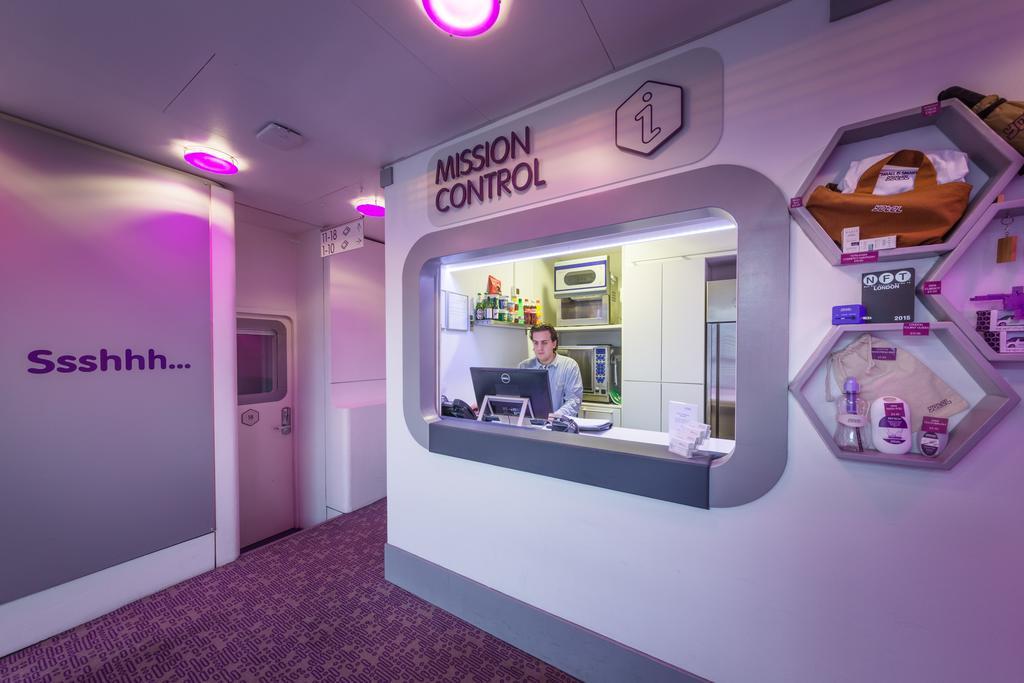 Yotelair London Heathrow Airport Hillingdon Exterior photo