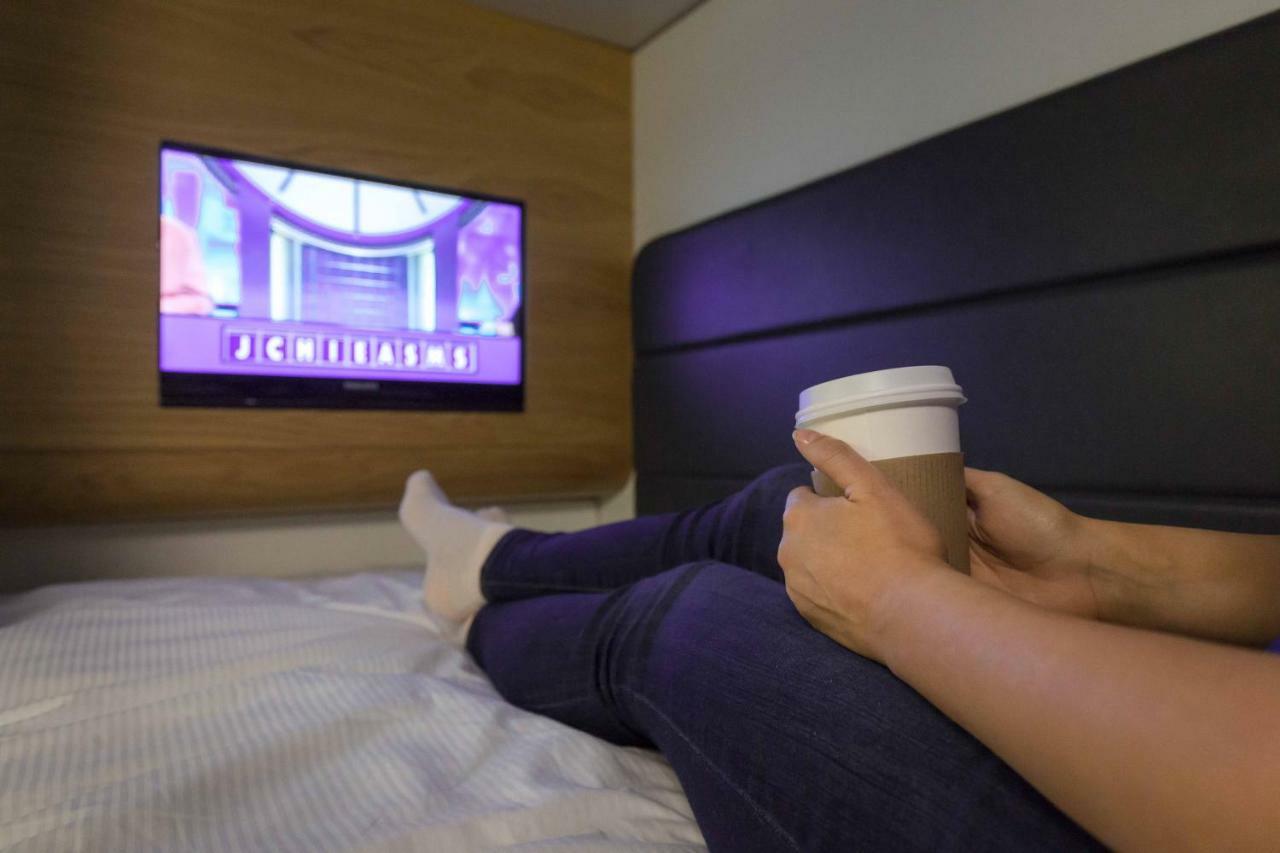 Yotelair London Heathrow Airport Hillingdon Exterior photo