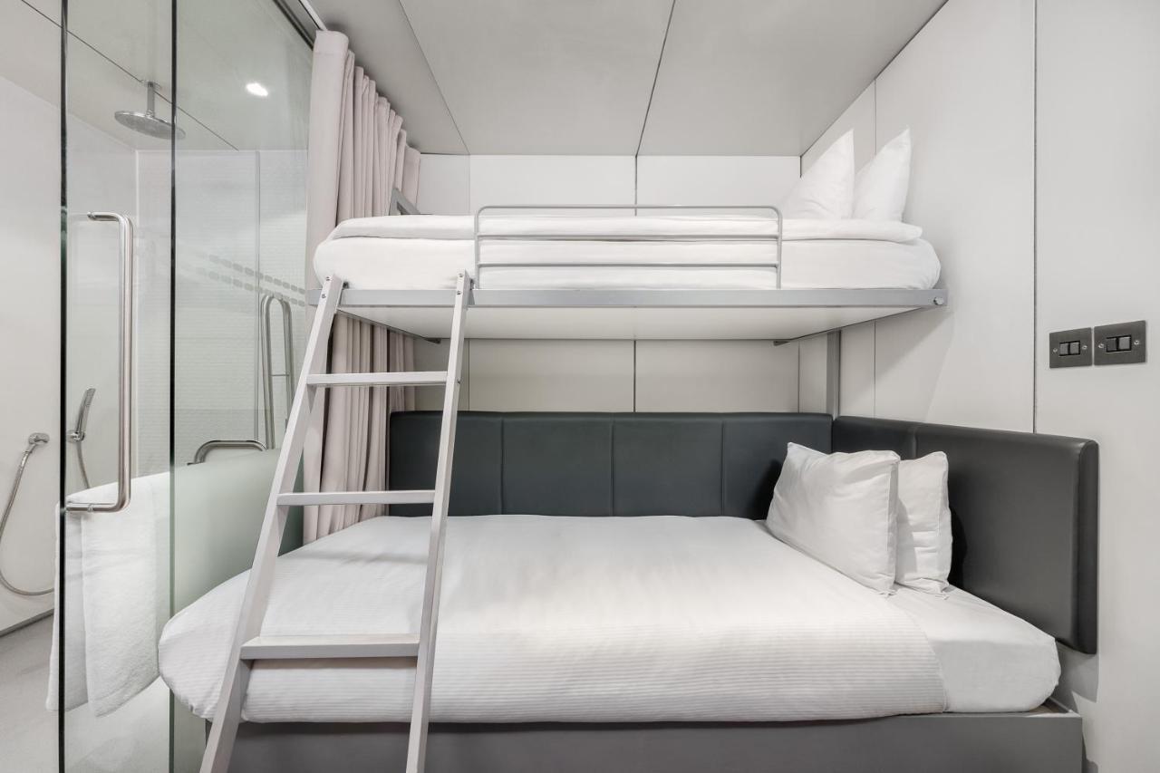 Yotelair London Heathrow Airport Hillingdon Exterior photo